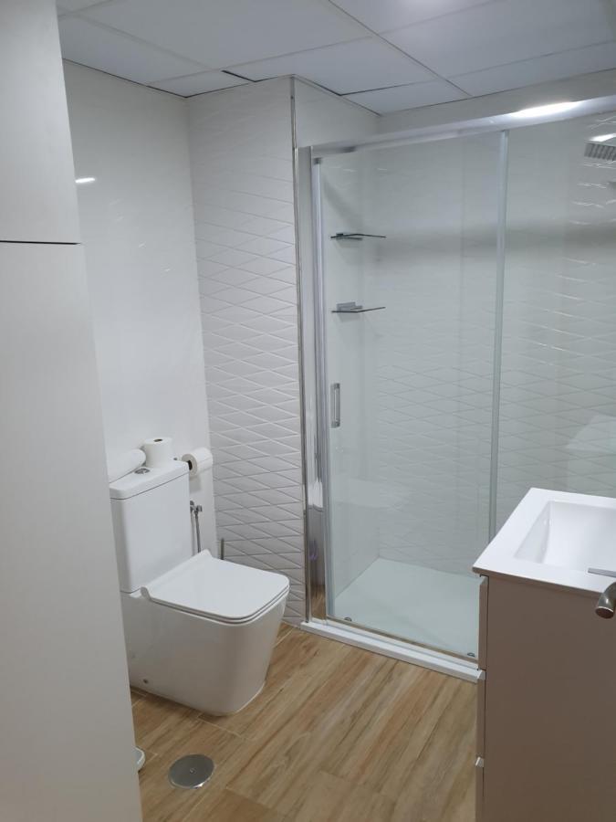 شقة Penthouse Sea Views + Private Solarium فوينخيرولا المظهر الخارجي الصورة